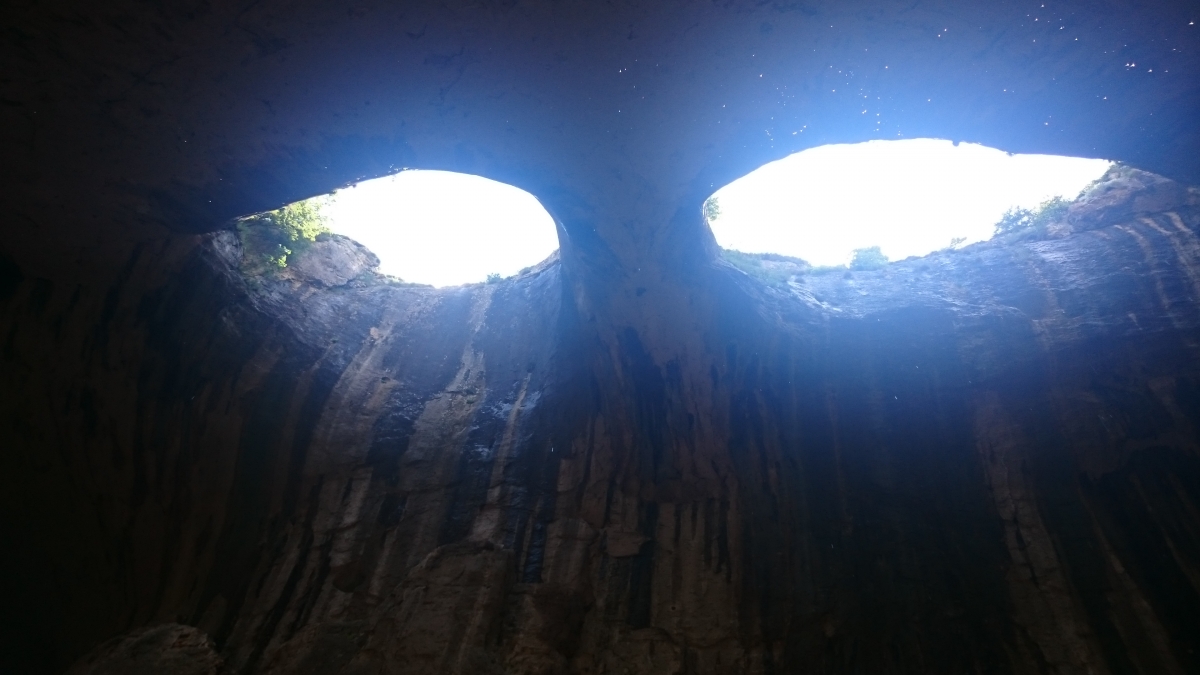 пещера Проходна