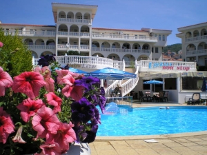 Dinevi resort- second and third line, Sveti Vlas